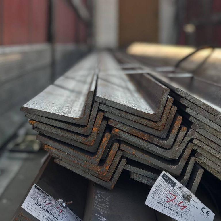 Уголок неравнополочный 125х80х10  ОборонСпецСплав